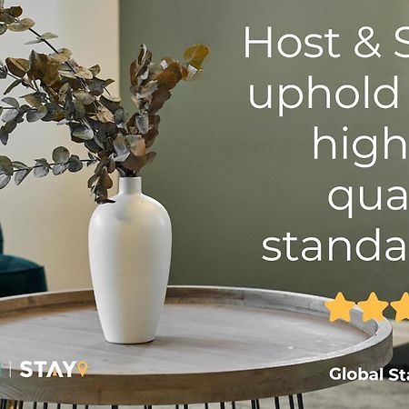 Host & Stay - Henderson House Whitby Ngoại thất bức ảnh