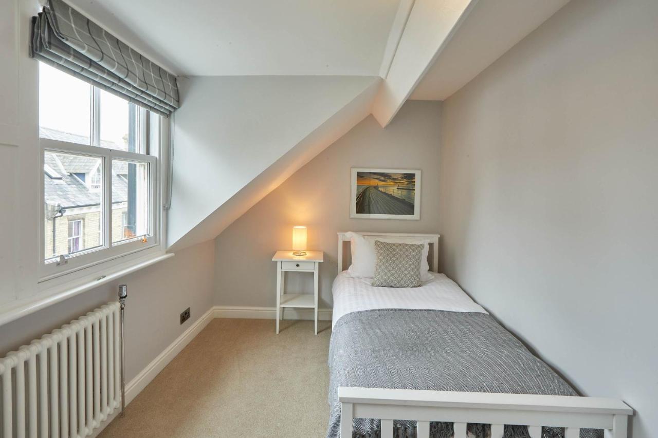 Host & Stay - Henderson House Whitby Ngoại thất bức ảnh