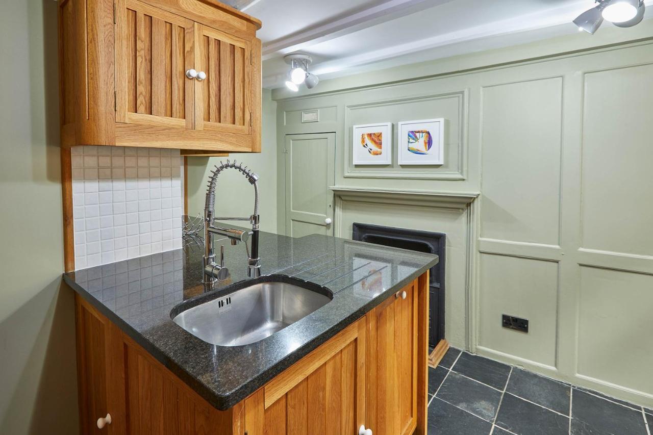 Host & Stay - Henderson House Whitby Ngoại thất bức ảnh